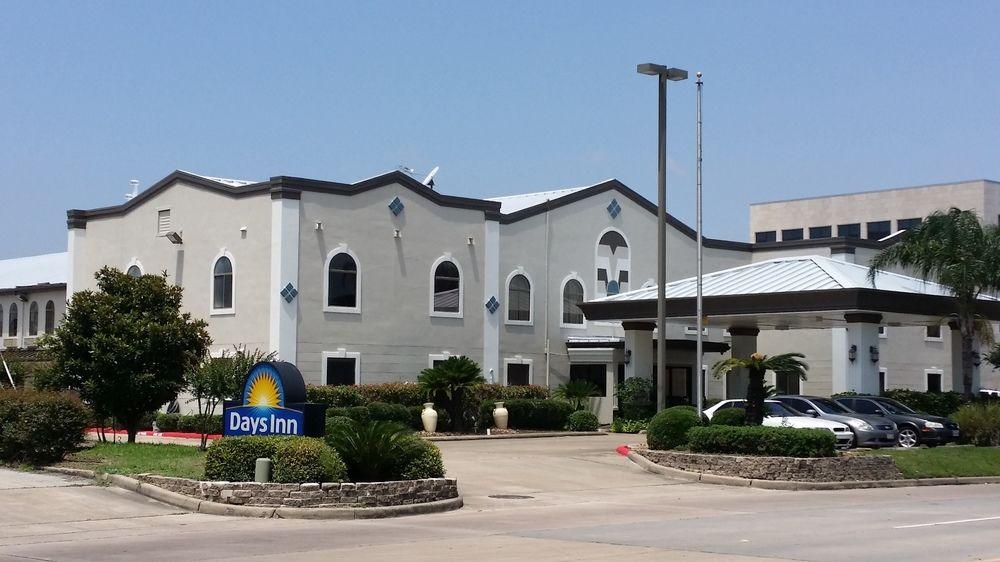 Hotel Days & By Wyndham Nasa-clearlake-houston