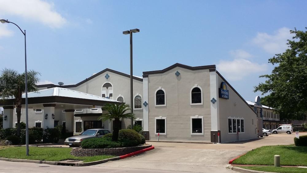 Days & By Wyndham Nasa-clearlake-houston Hotel Webster