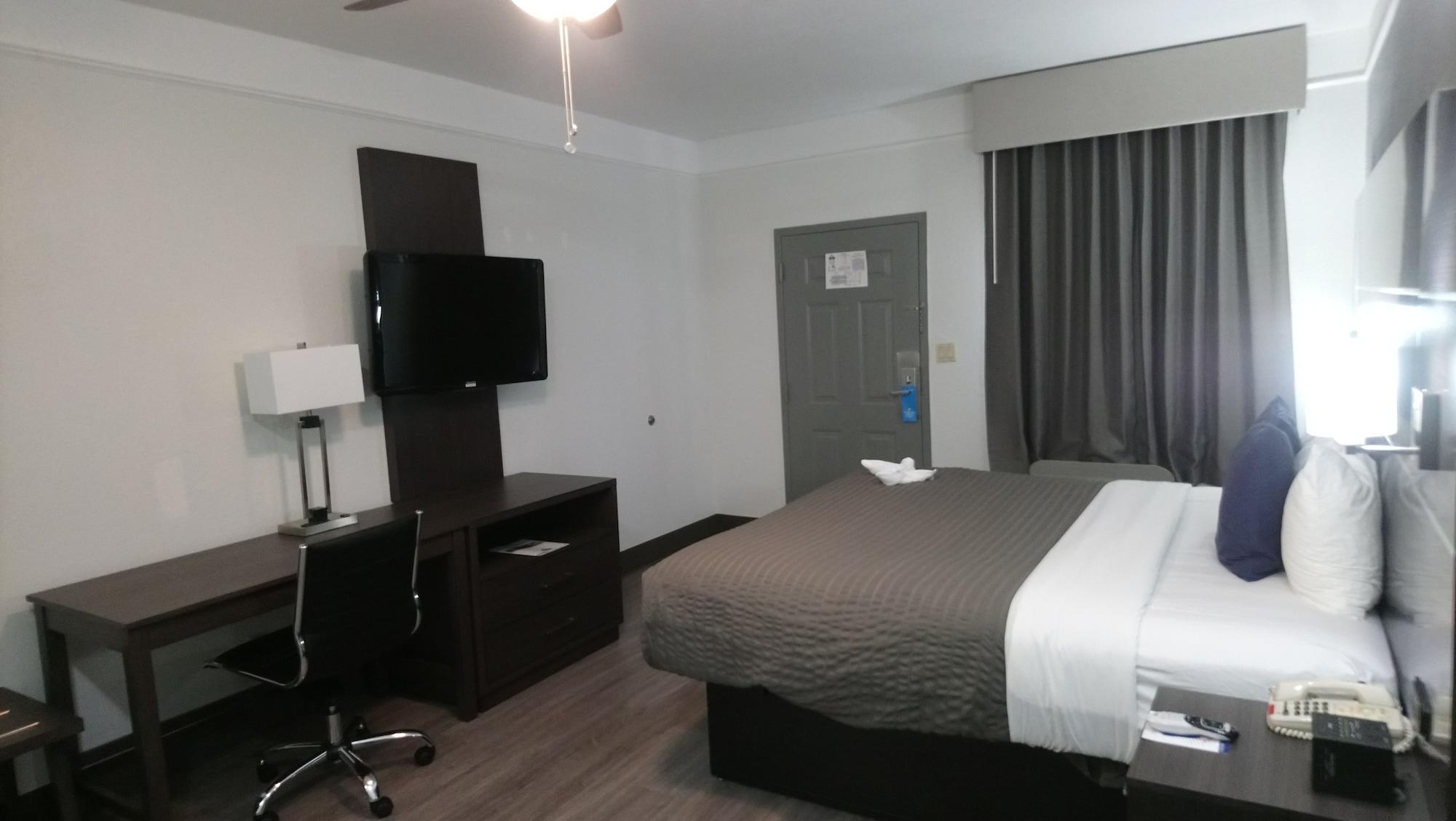 Hotel Days & By Wyndham Nasa-clearlake-houston 3*