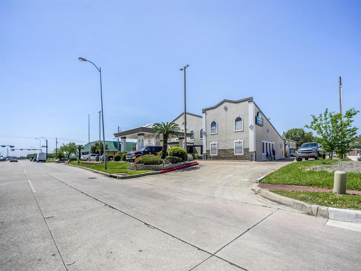 Hotel Days & By Wyndham Nasa-clearlake-houston Webster