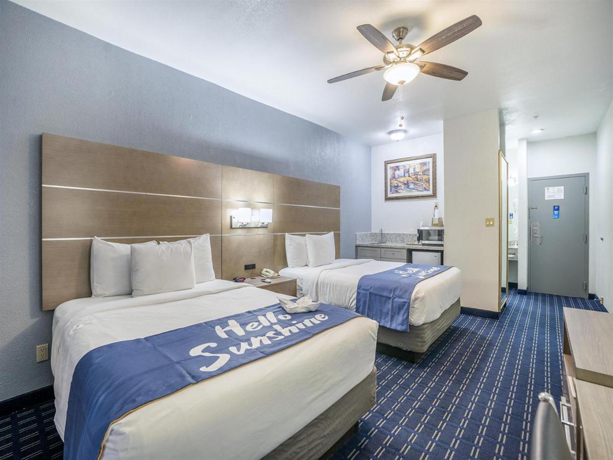 Hotel Days & By Wyndham Nasa-clearlake-houston