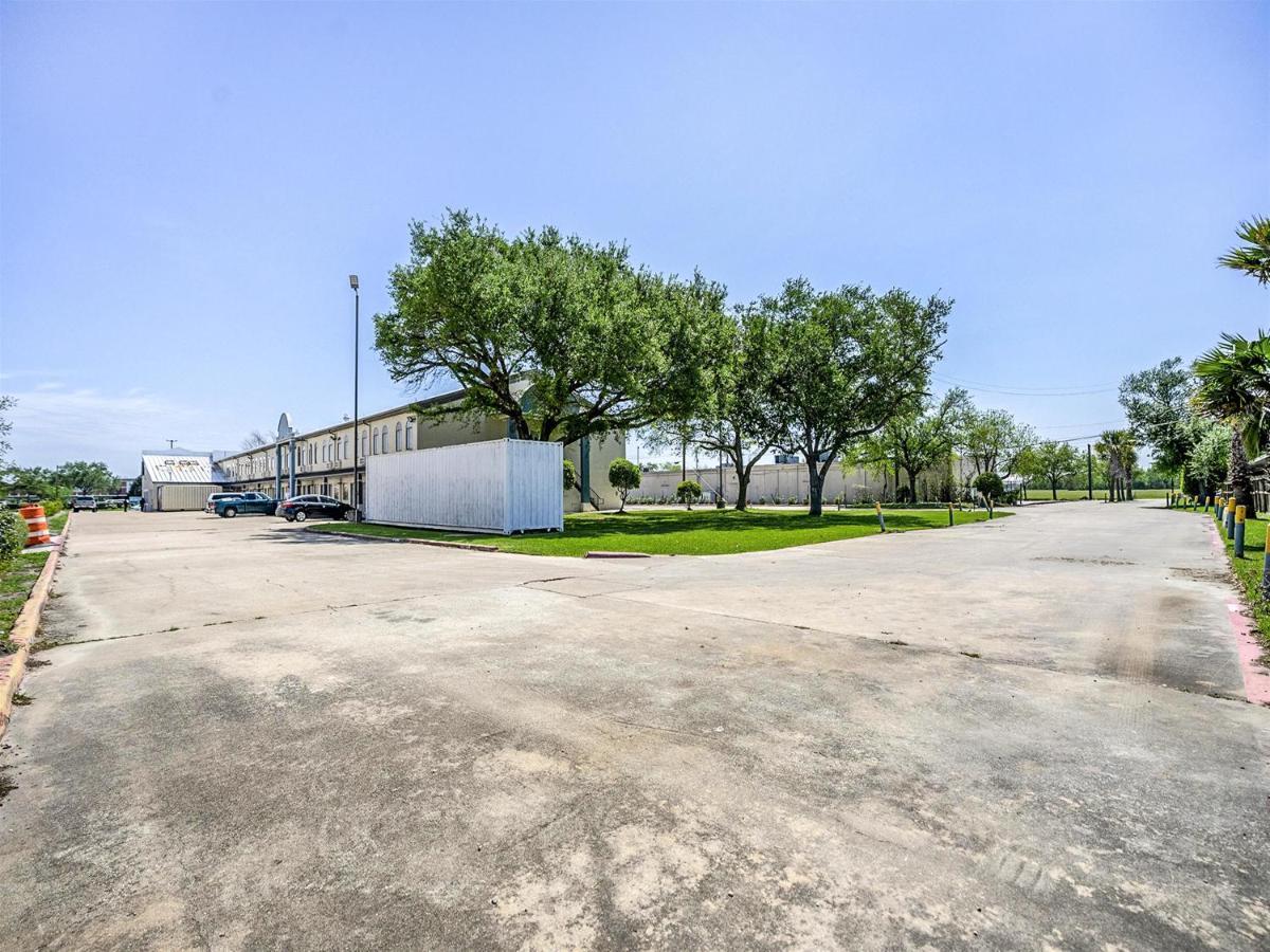 Days & By Wyndham Nasa-clearlake-houston 3* Webster