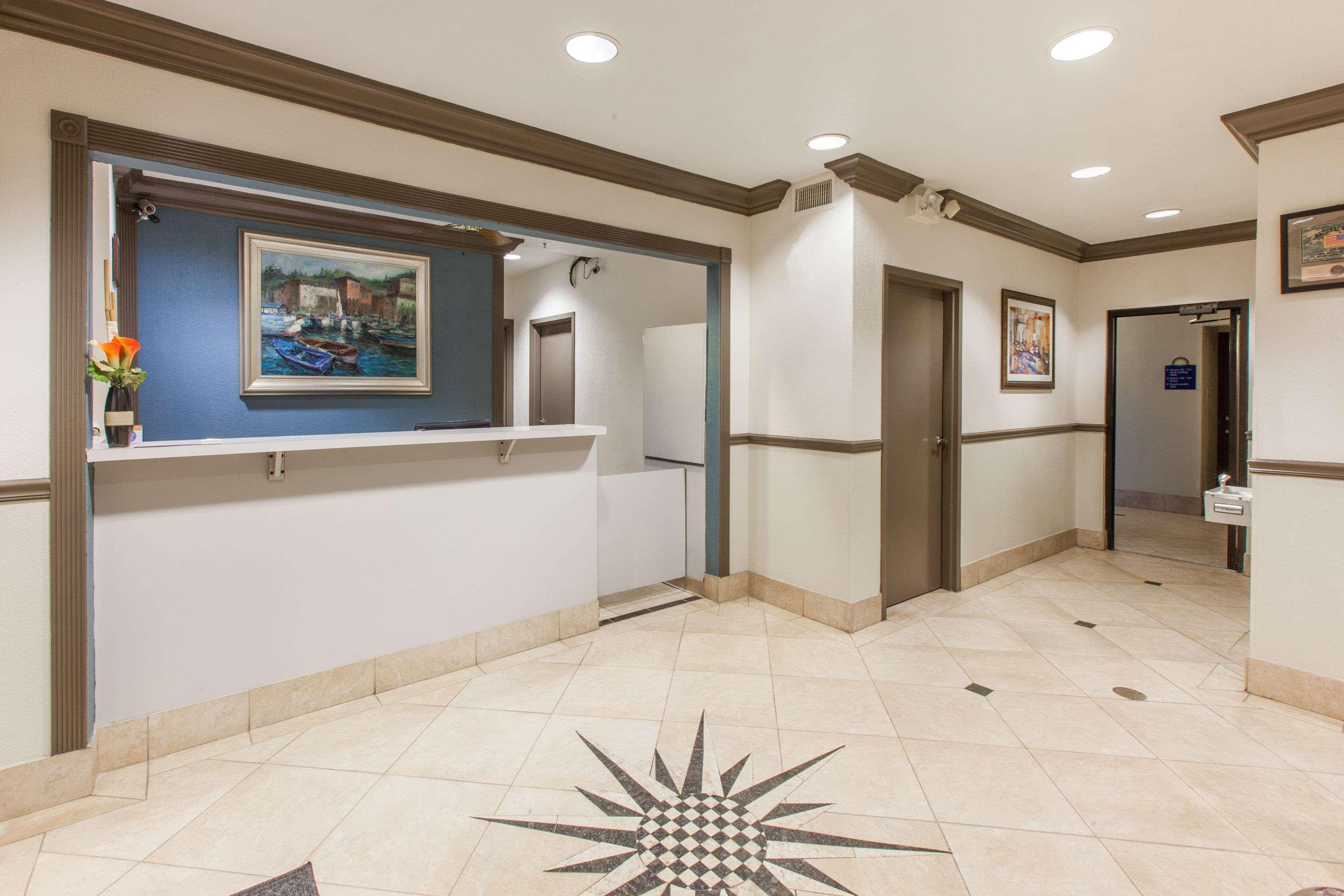 Hotel Days & By Wyndham Nasa-clearlake-houston Webster