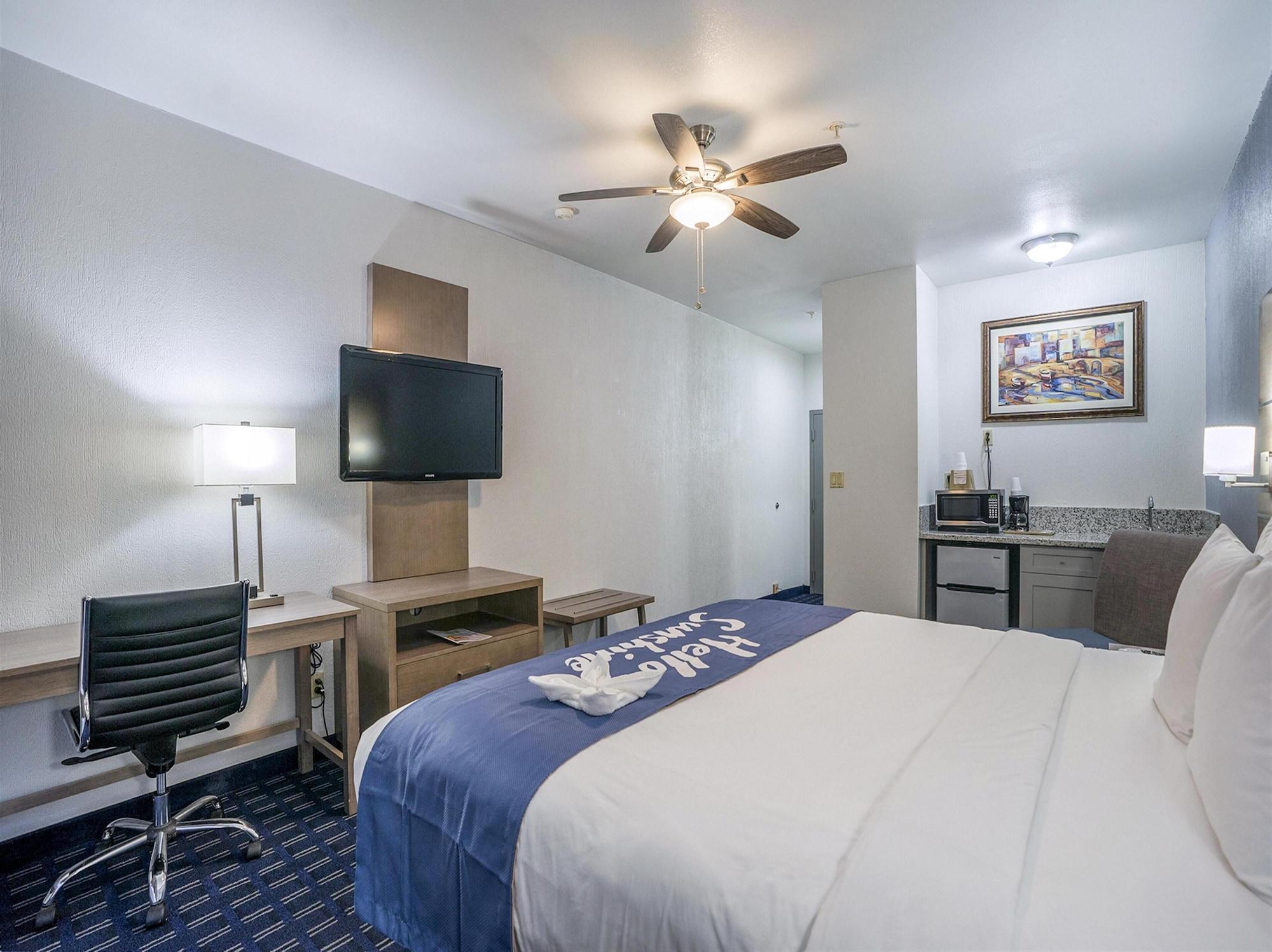 Days & By Wyndham Nasa-clearlake-houston Hotel