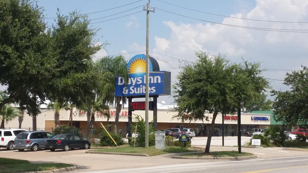 Hotel Days & By Wyndham Nasa-clearlake-houston Webster